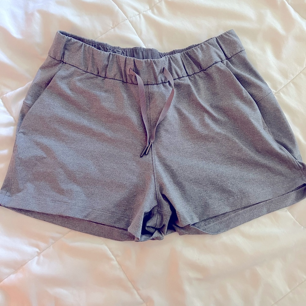 Lululemon on the Fly Shorts size 8